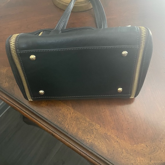 Furla Black and Gold Shoulder Bag with Structured Design - Picture 5 of 8